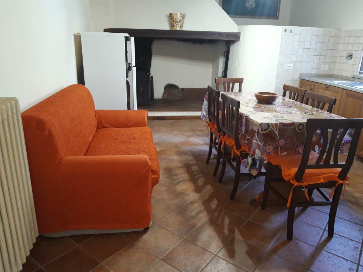 La Casa Di Ida Apartment Porciano Luaran gambar